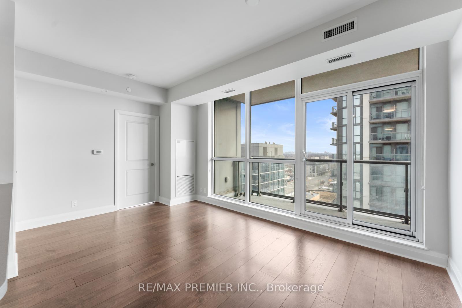 2 Bedrooms Condo at 15 Zorra,  Toronto For sale