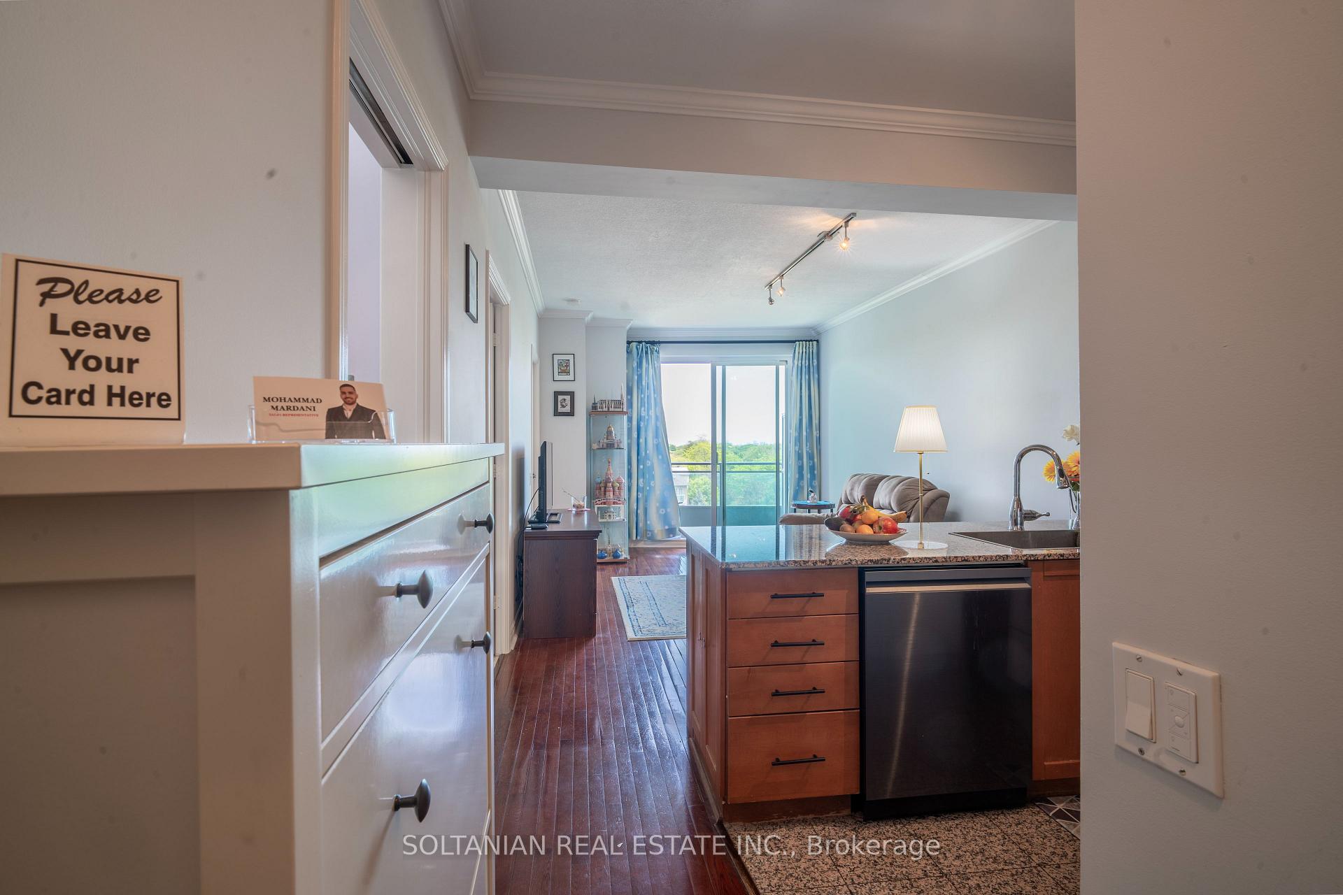 2 Bedrooms Condo at 60 Byng, Toronto For sale