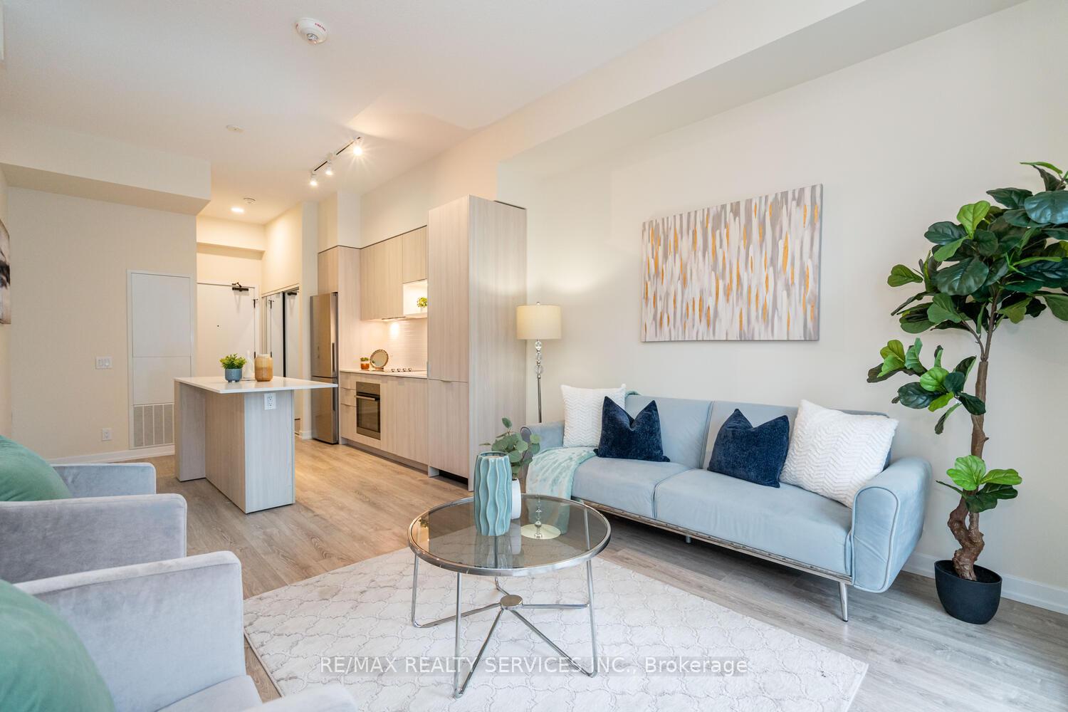 2 Bedrooms Condo at 20 Tubman, Toronto For sale