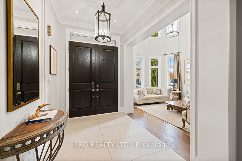 24 Bluff Trail, King, ON L7B 0A1