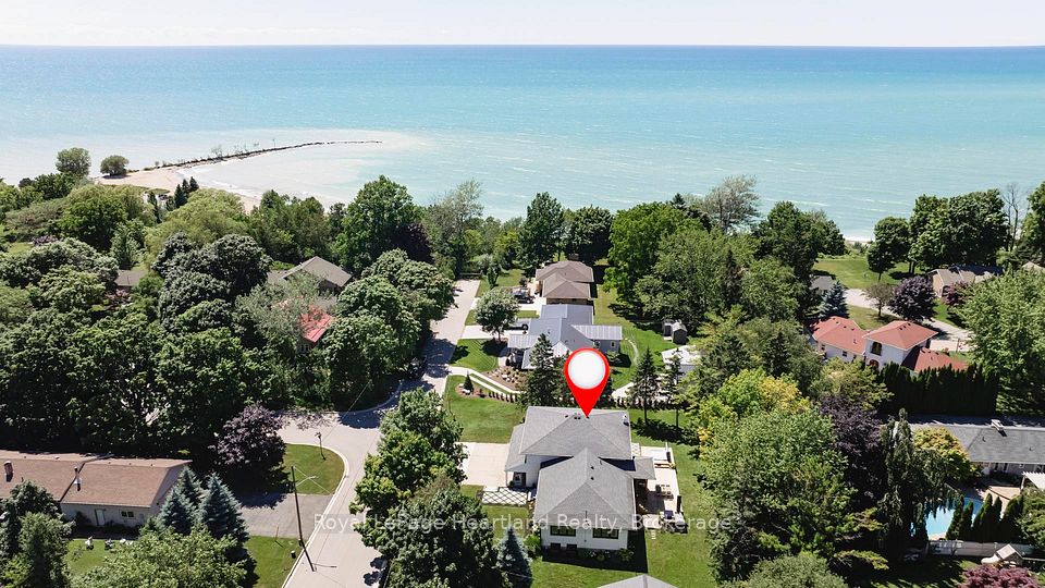 238 Bennett Street, Goderich, ON N7A 1X9