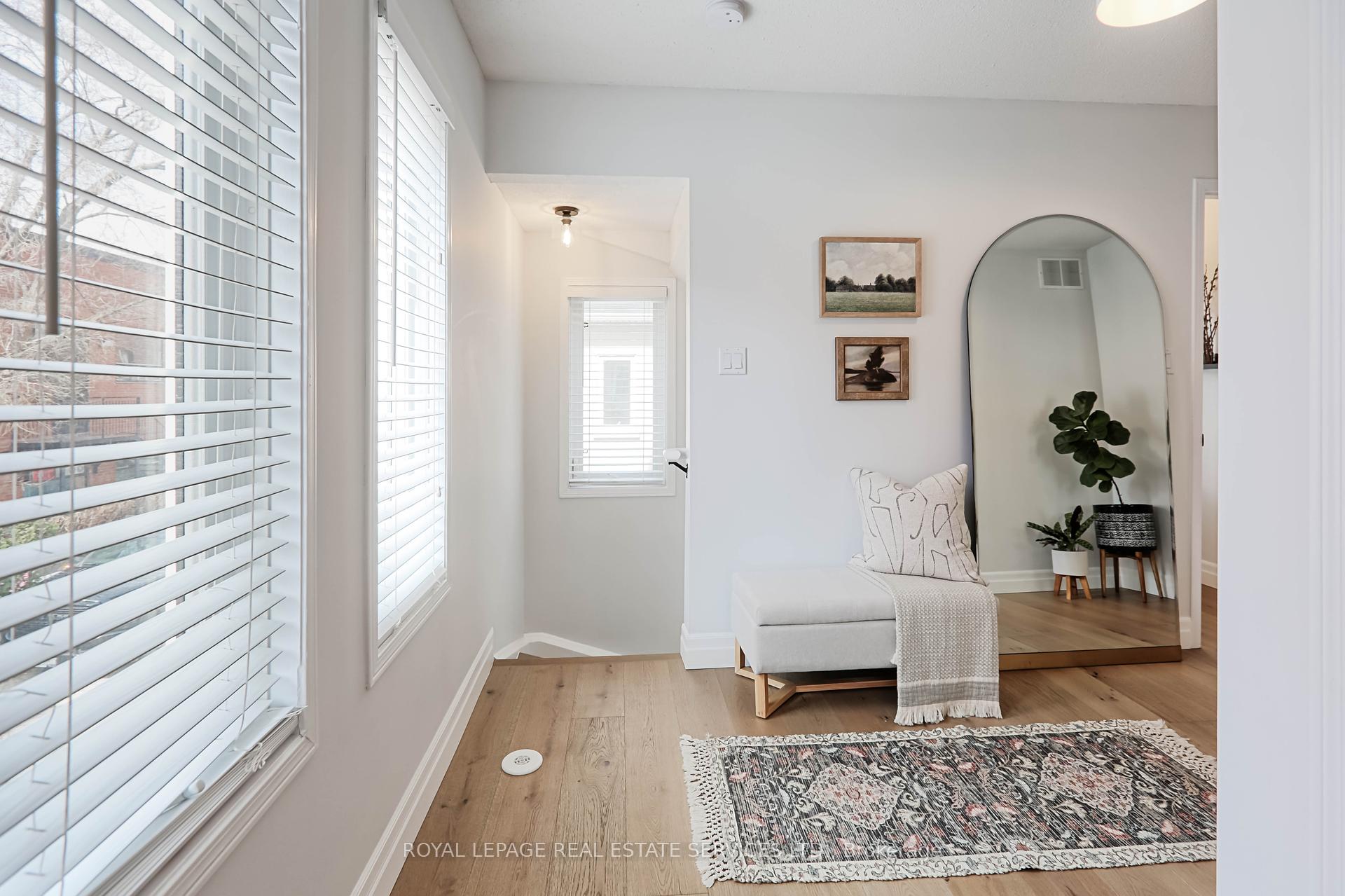 4 Bedrooms Condo at 40 Merchant, Toronto For sale