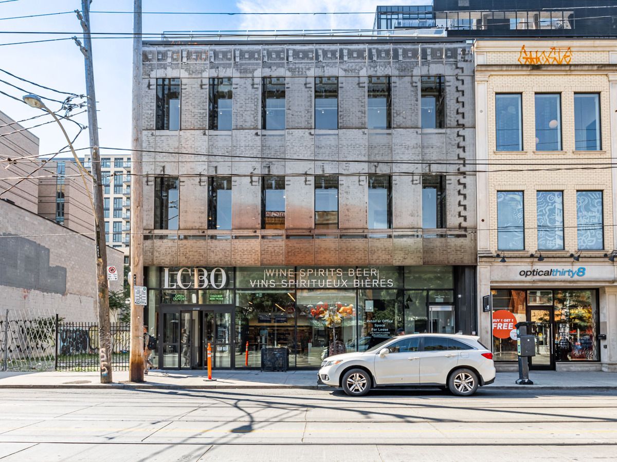 619 Queen Street Unit# 2nd Fl Toronto C01 Ontario M5V 2B7