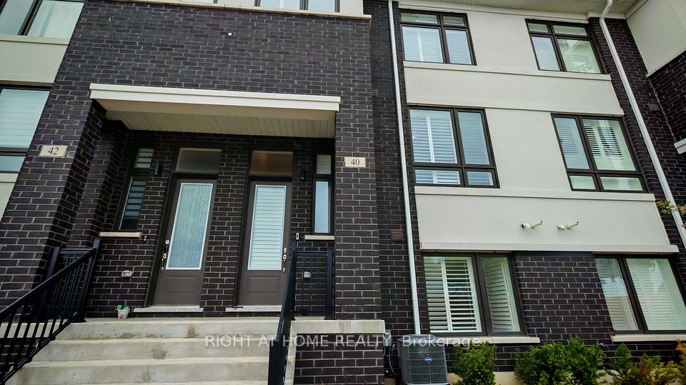 40 James Noble Lane