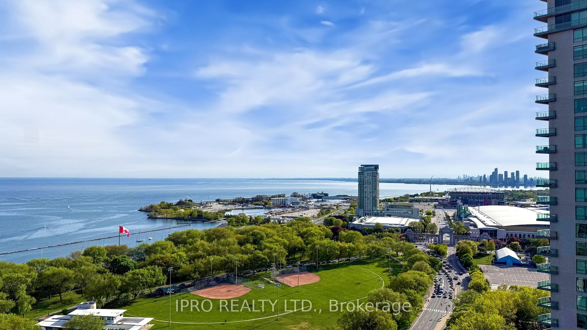 2 Bedrooms Condo at 628 Fleet, Toronto For sale