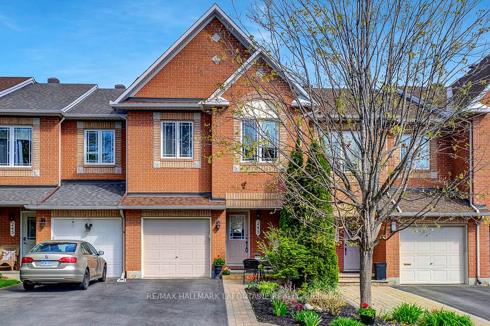 245 Greenridge
