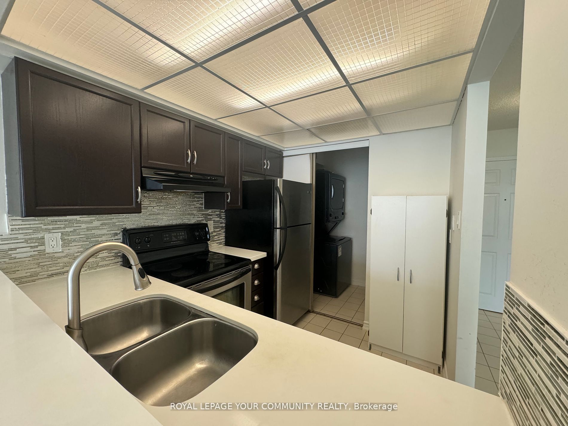 175 Cedar Avenue N, #608