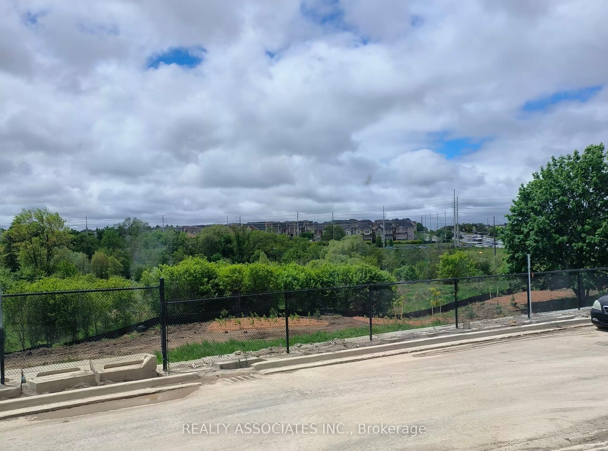 127 Matawin Lane, #55