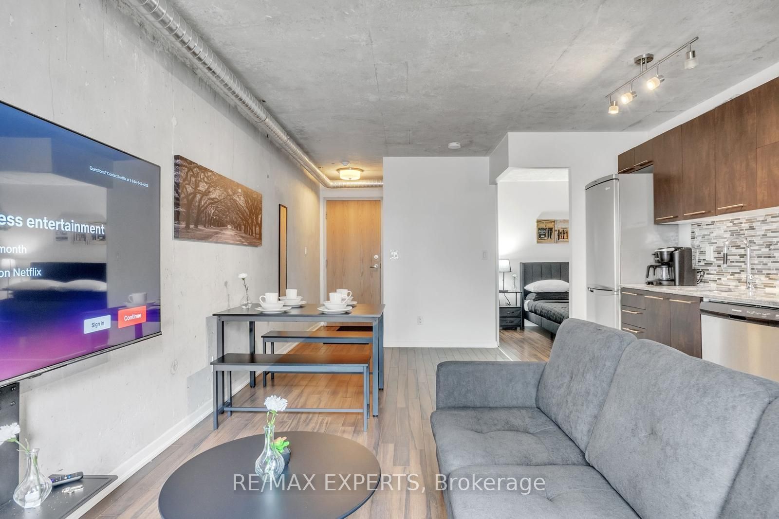 170 Sudbury Street 711
