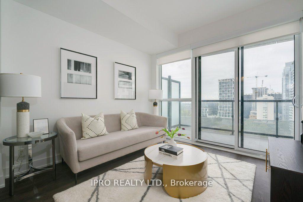 2 Bedrooms Condo at 11 Lillian, Toronto For sale