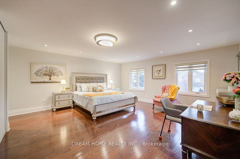 3 Moses Crescent