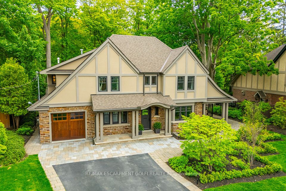 61 Oak Knoll