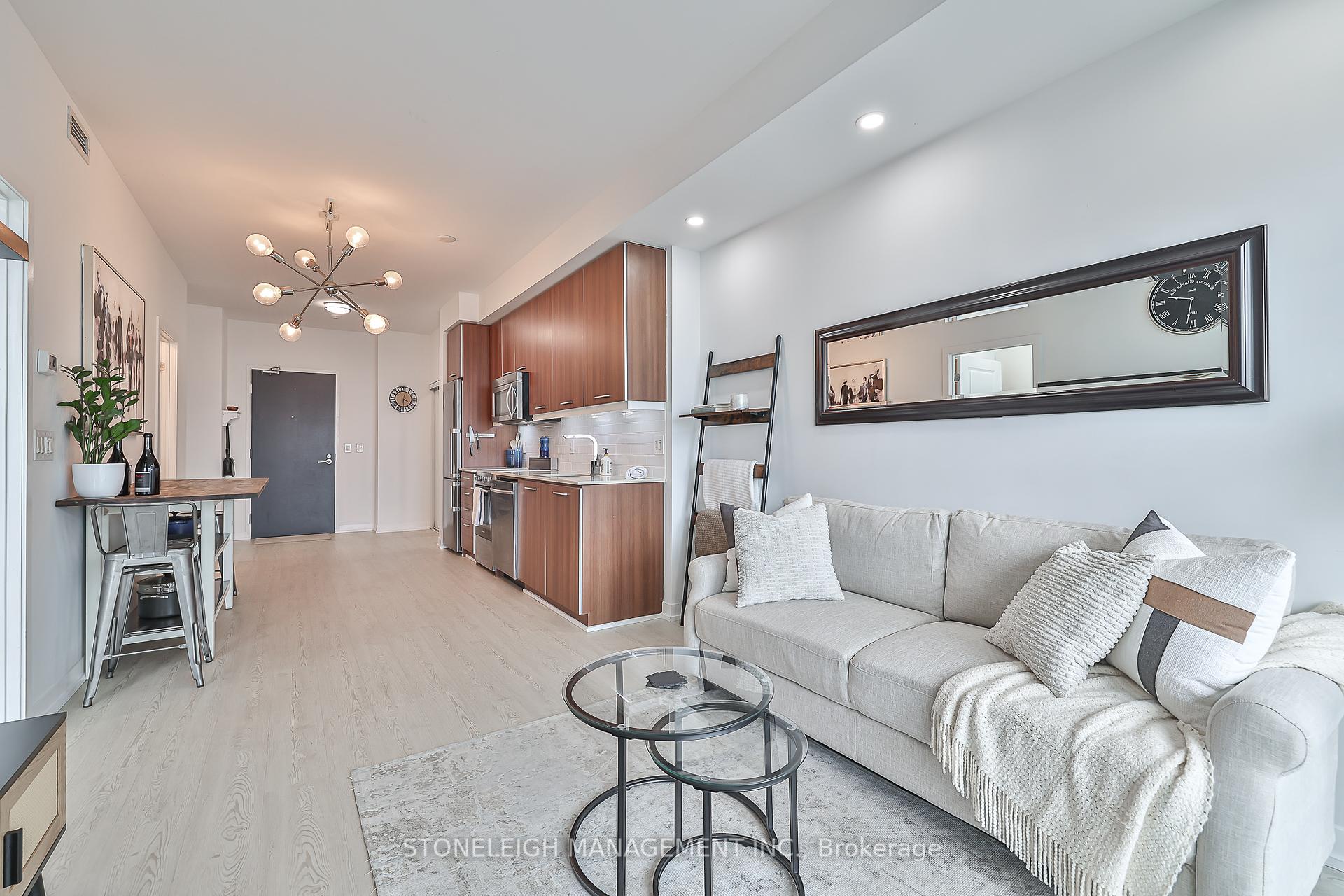 2 Bedrooms Condo at 105 George,  Toronto For sale