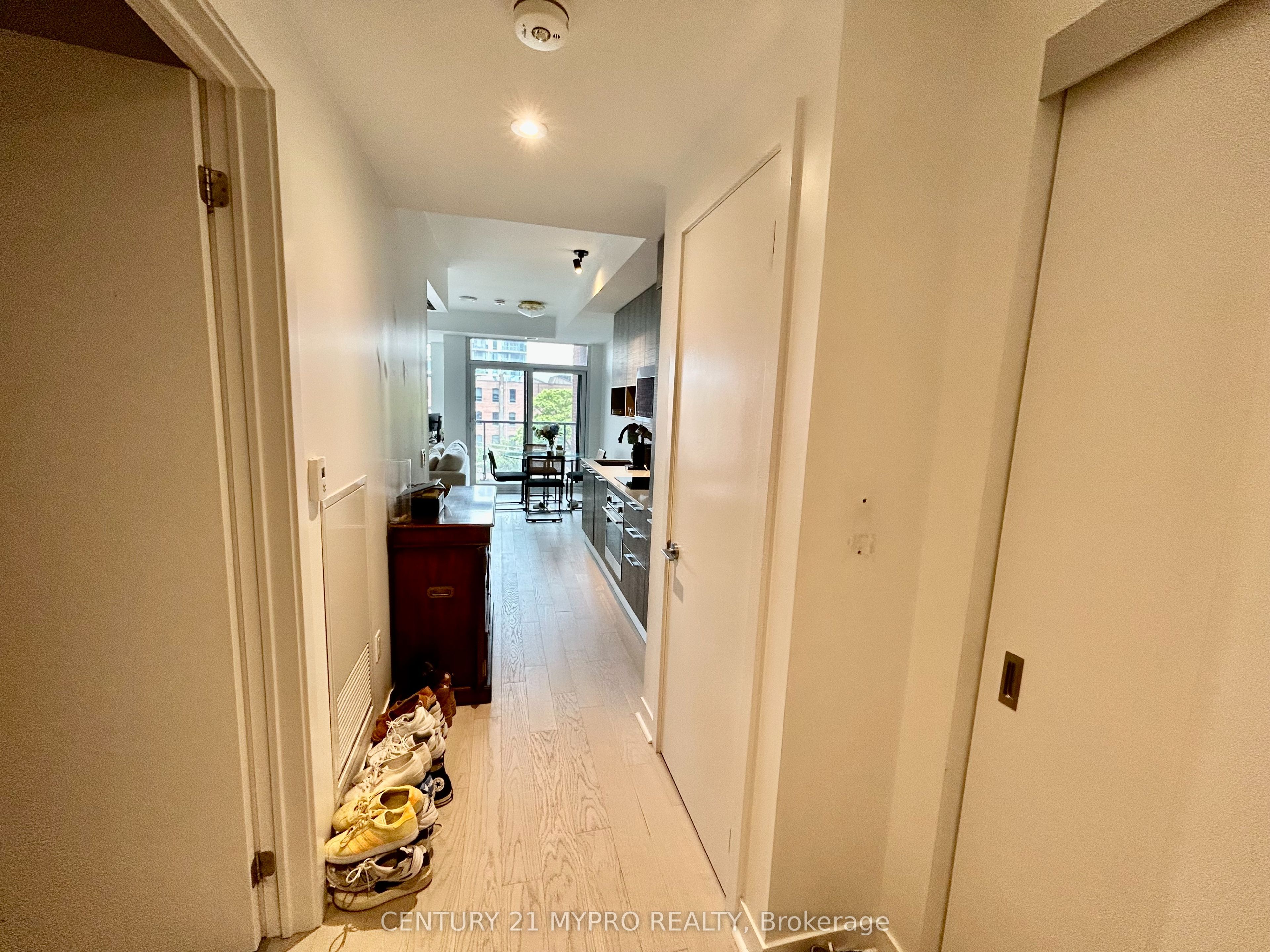 501 Adelaide Street W, #503