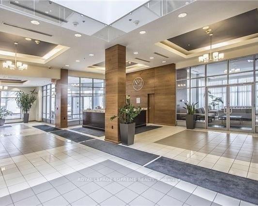 2 Bedrooms Condo at 1 Elm, Mississauga For sale