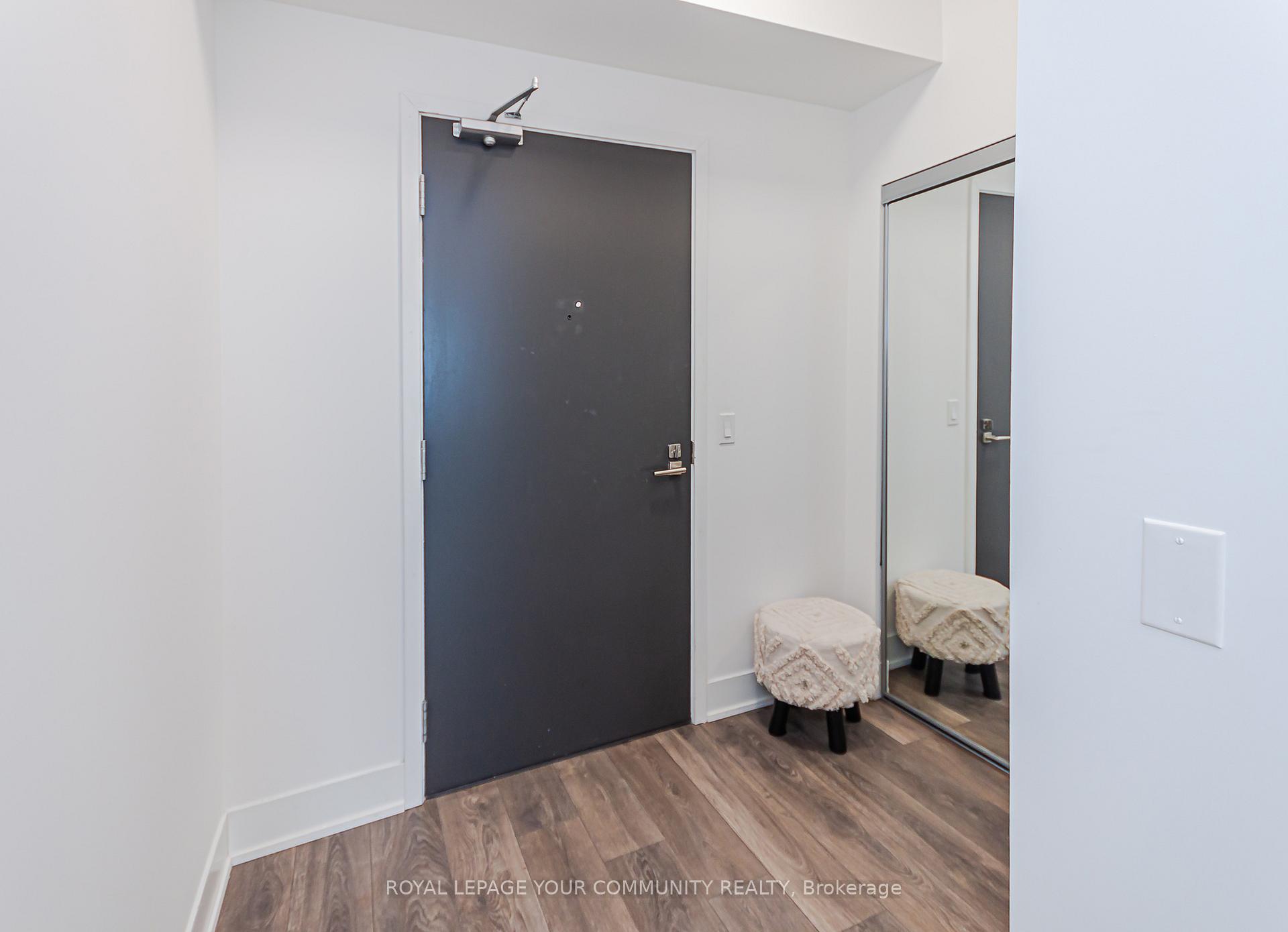 2 Bedrooms Condo at 2916 Highway 7,  Vaughan For sale