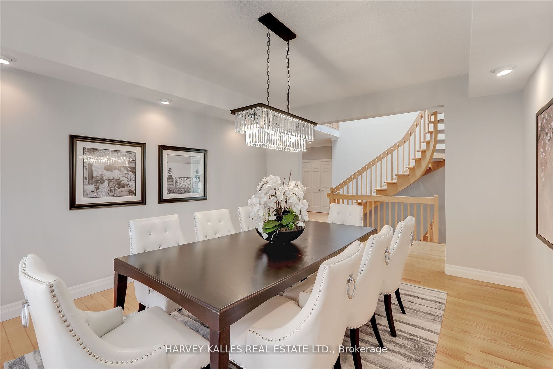 62 Prince Edward Boulevard