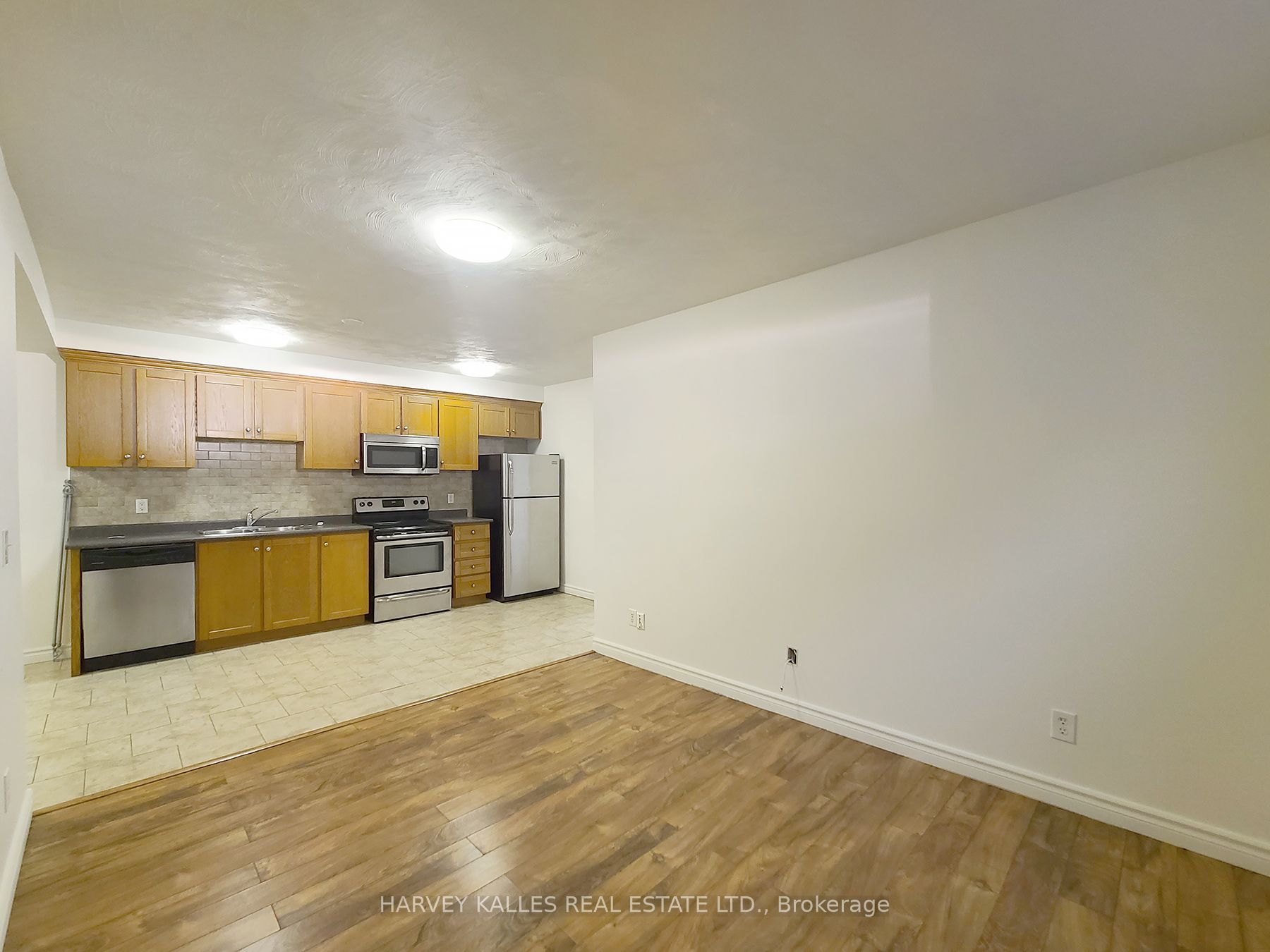 1751 Victoria Park Avenue 109