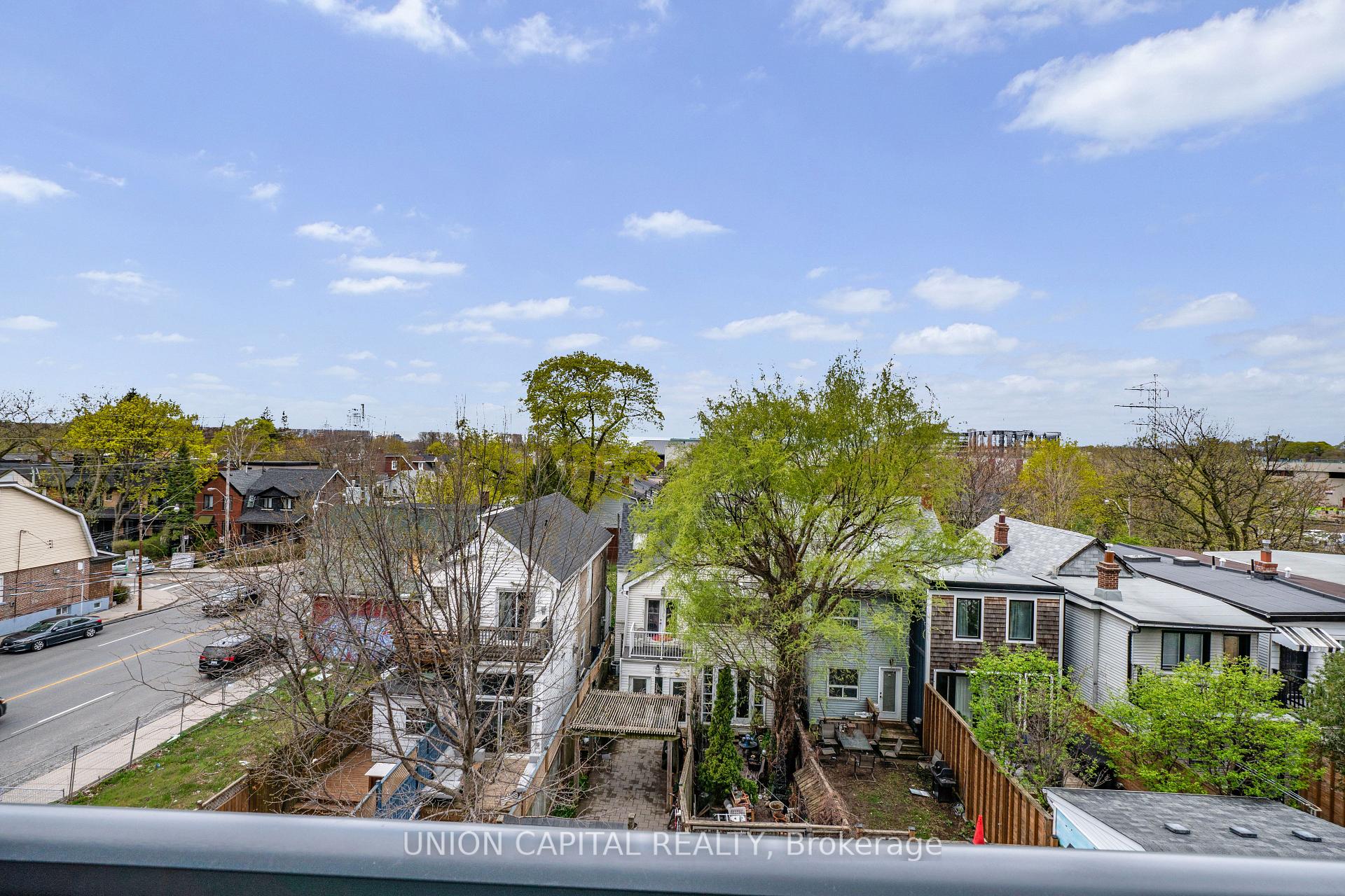 2 Bedrooms Condo at 500 Dupont,  Toronto For sale