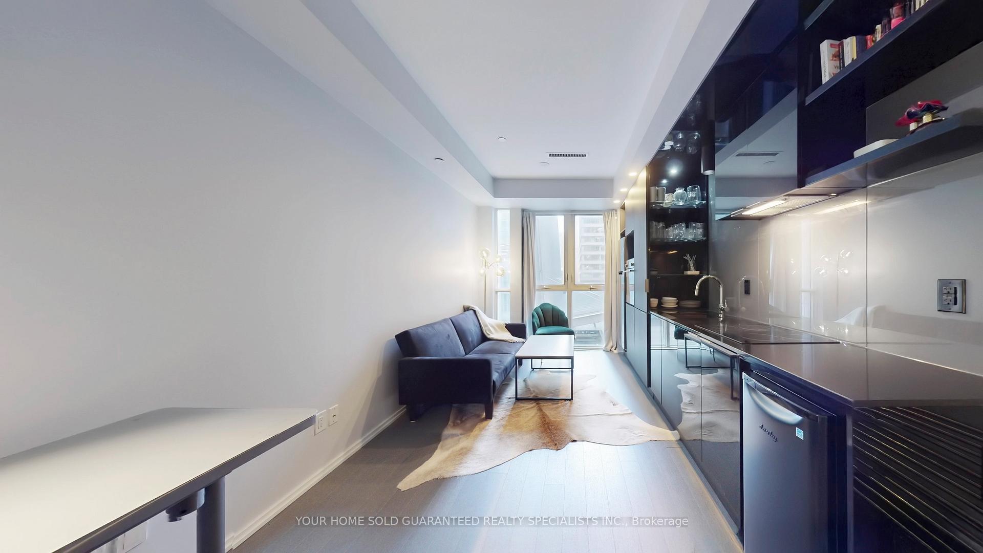 1 Bedroom Condo at 70 Temperance, Toronto For sale