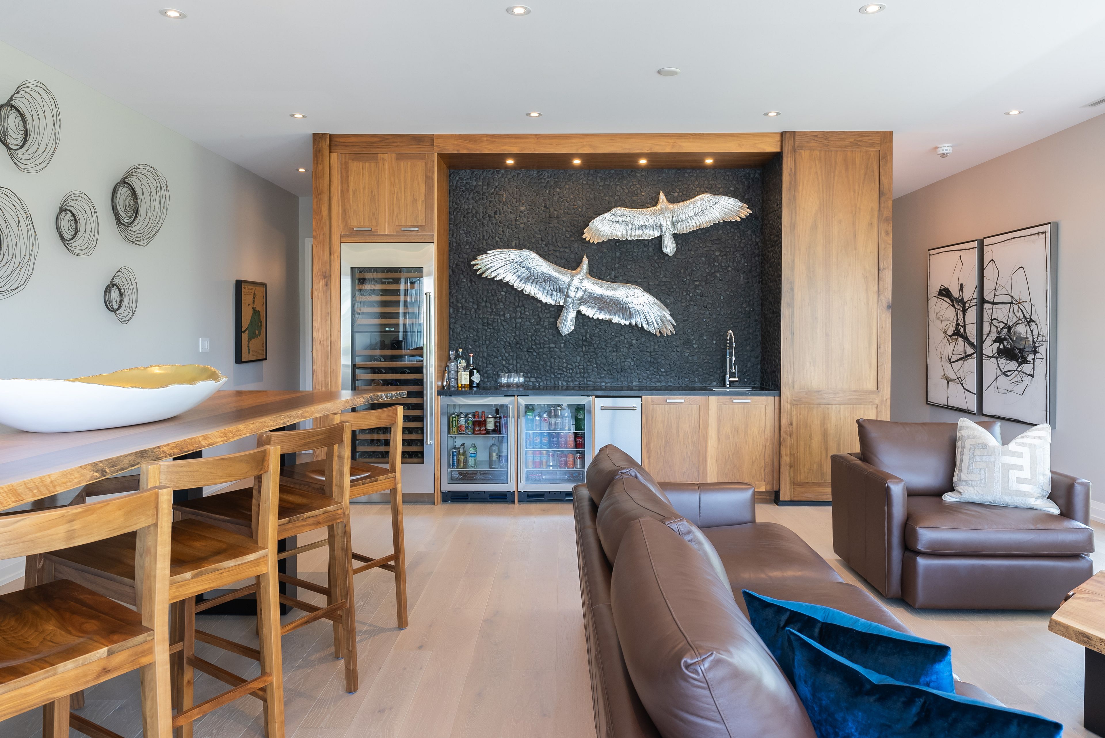 3730 Mangusta Court