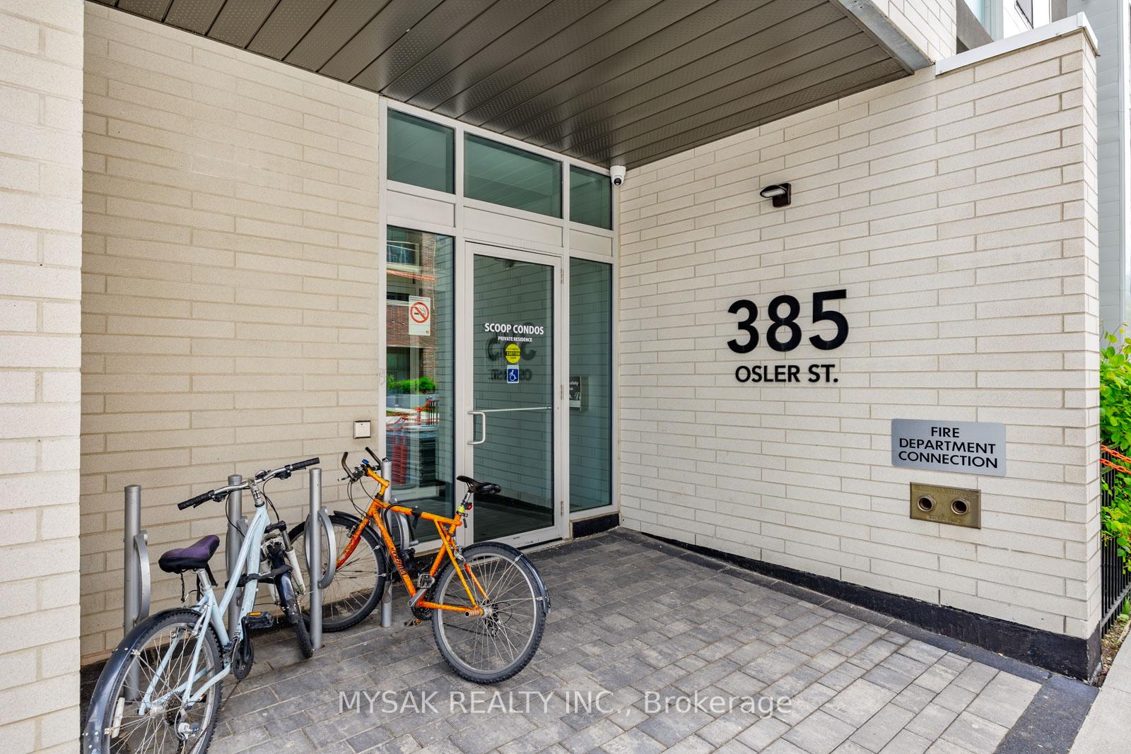 2 Bedrooms Condo at 385 Osler, Toronto For sale