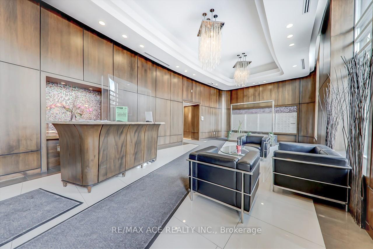 2 Bedrooms Condo at 18 Valley Woods, Toronto For sale