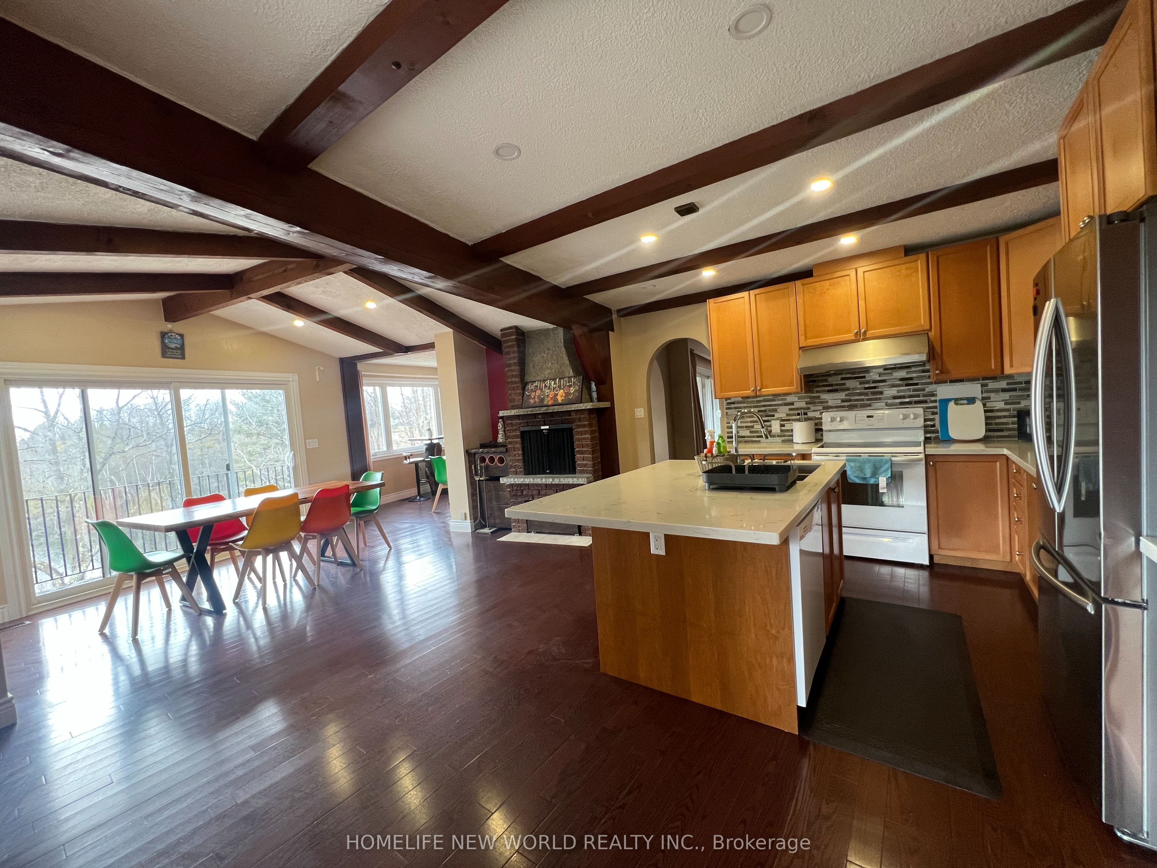 3134 Bloomington Road