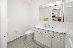 https://trreb-image.ampre.ca/sVivqiiVjxFzVHSSSUDd9ikTS5OihO2mbCuOoHcB2VY/rs:fit:960:960/wm:.5:so:0:50:.4/wmsh:10/wmt:PHNwYW4gZm9yZWdyb3VuZD0nd2hpdGUnIGZvbnQ9JzY4Jz5ST1lBTCBMRVBBR0UgQ1JFRElUIFZBTExFWSBSRUFMIEVTVEFURSwgQnJva2VyYWdlPC9zcGFuPg/L3RycmViL2xpc3RpbmdzLzQwLzMyLzcwLzY2L3AvNTM0MDYzNTAtOTkzNy00NzUzLTgzMzQtMzk3NWU3YTdiMDM4LmpwZw.jpg