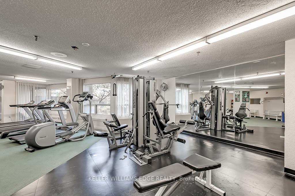 3 Bedrooms Condo at 475 The West Mall,  Toronto For sale