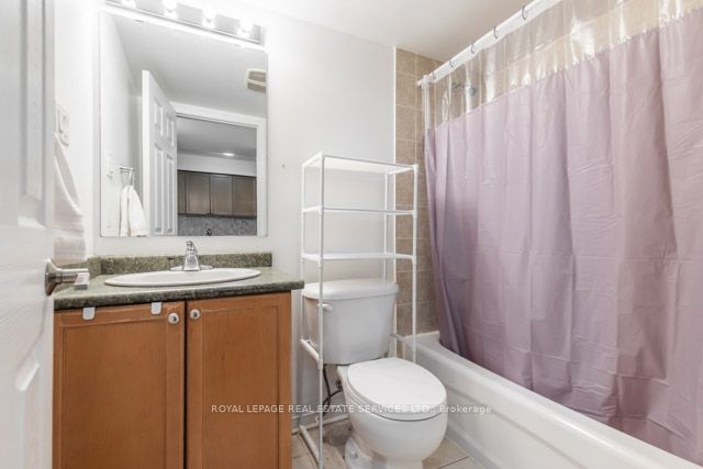 4975 Southampton Drive, #272