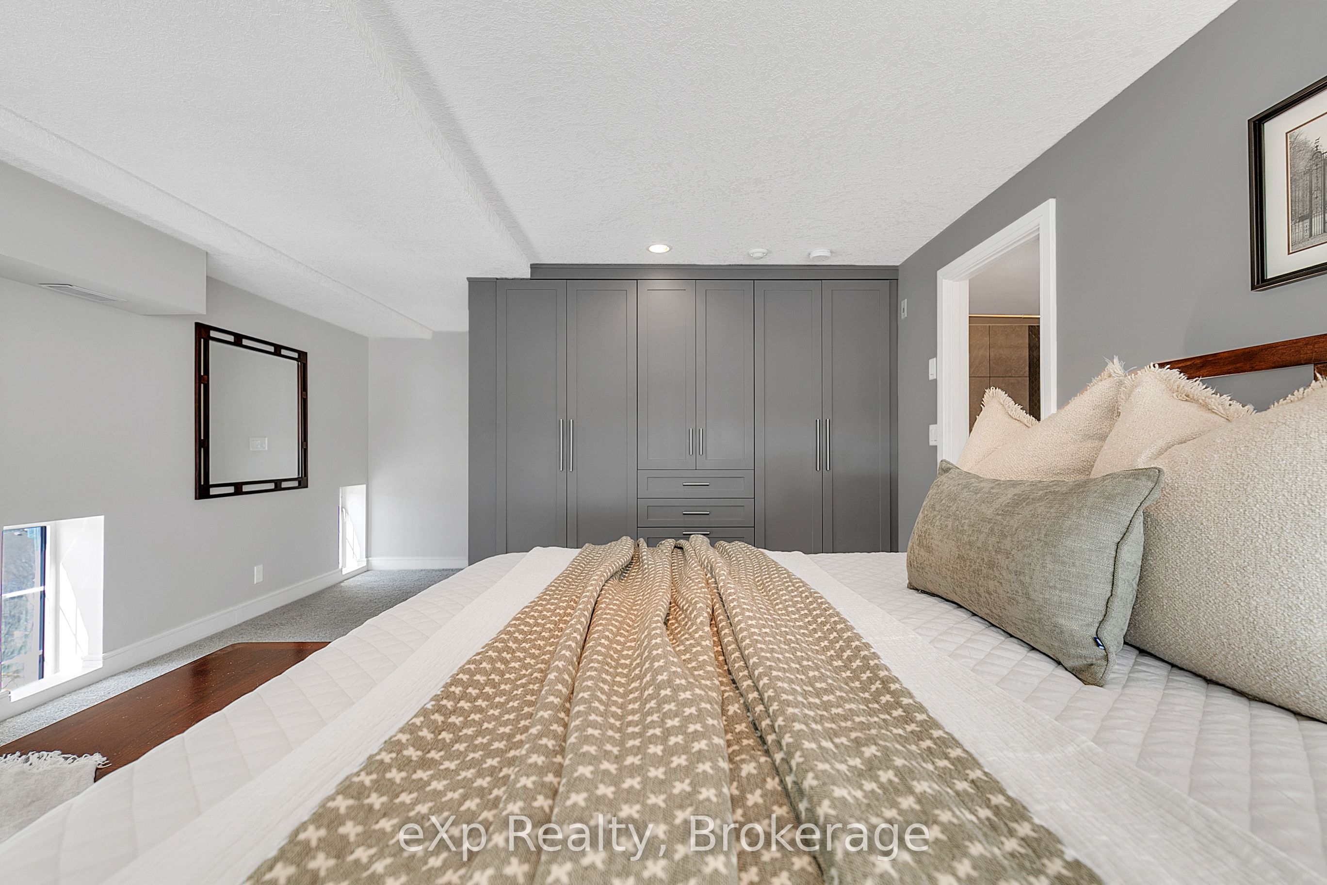 5 Father David Bauer Drive, #402