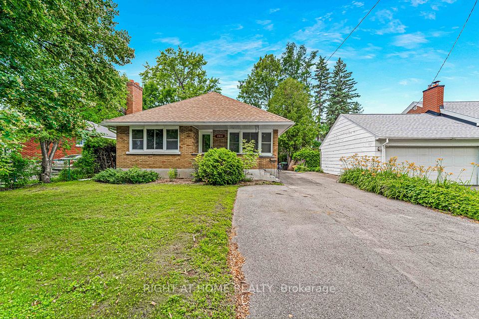 2216 Prospect