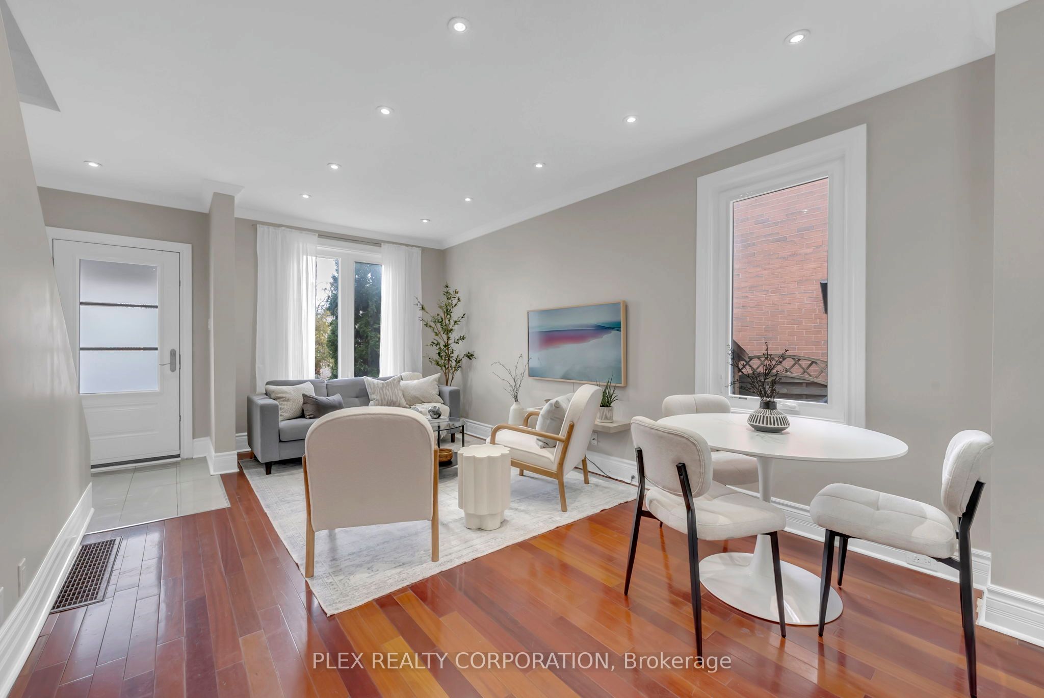52 Poucher Street