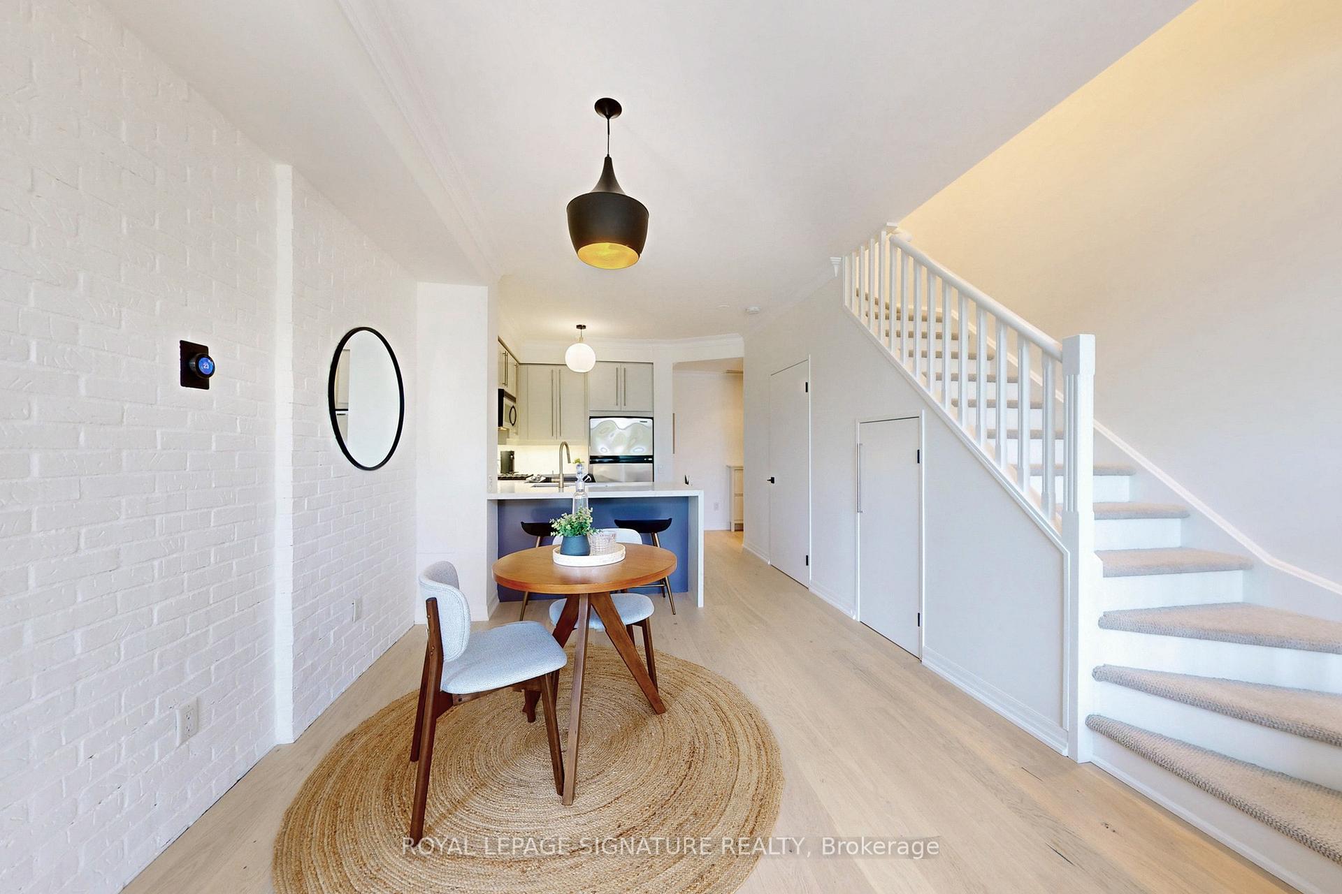 2 Bedrooms Condo at 901 Queen, Toronto For sale