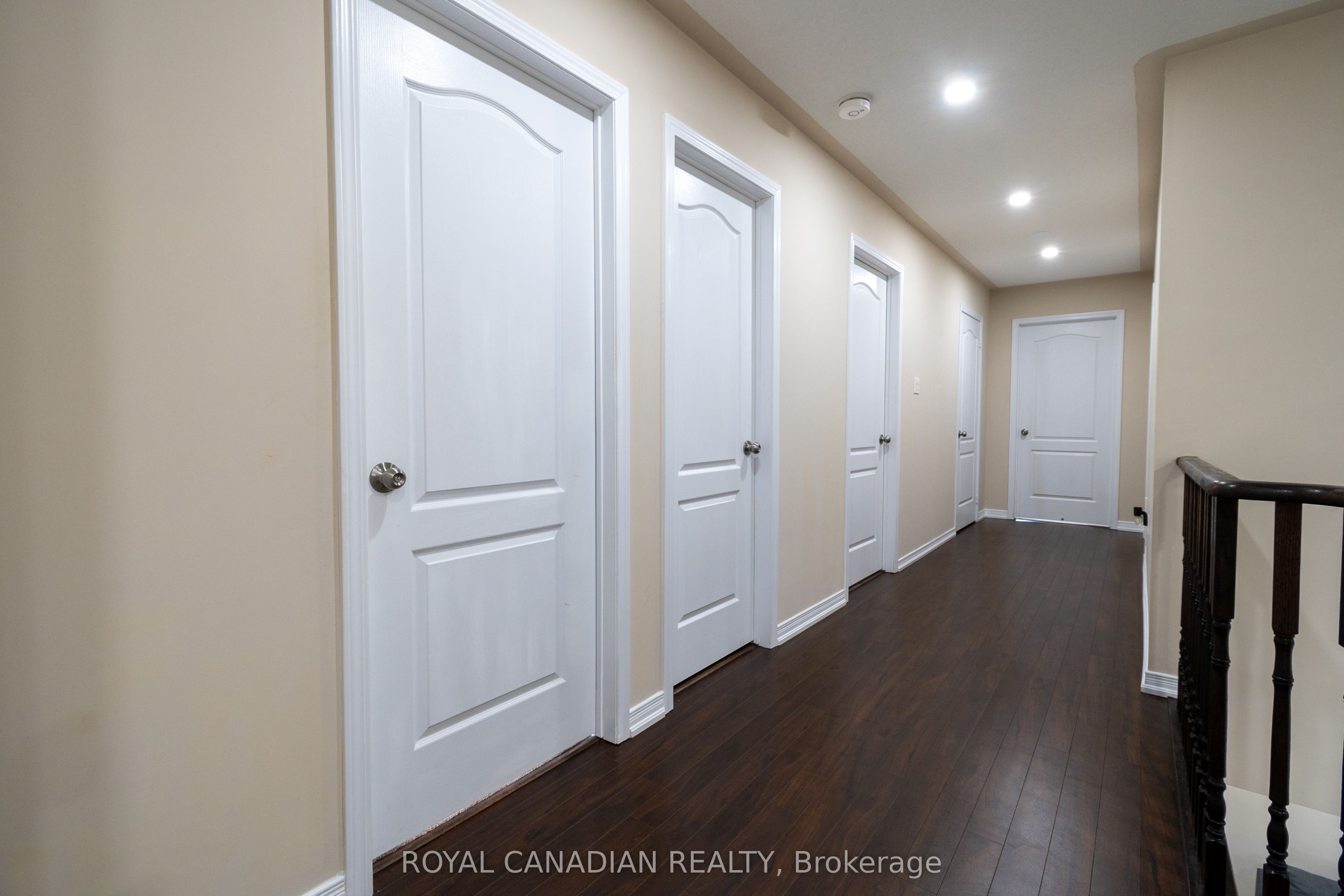213 Richardson Crescent