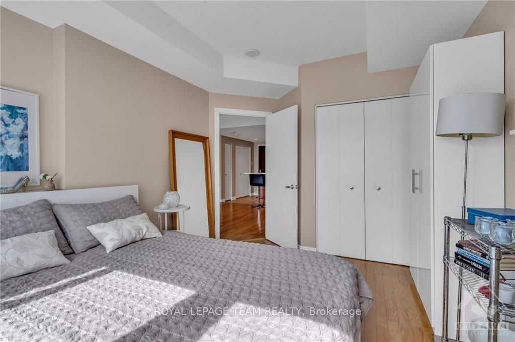 200 RIDEAU Street, #1206