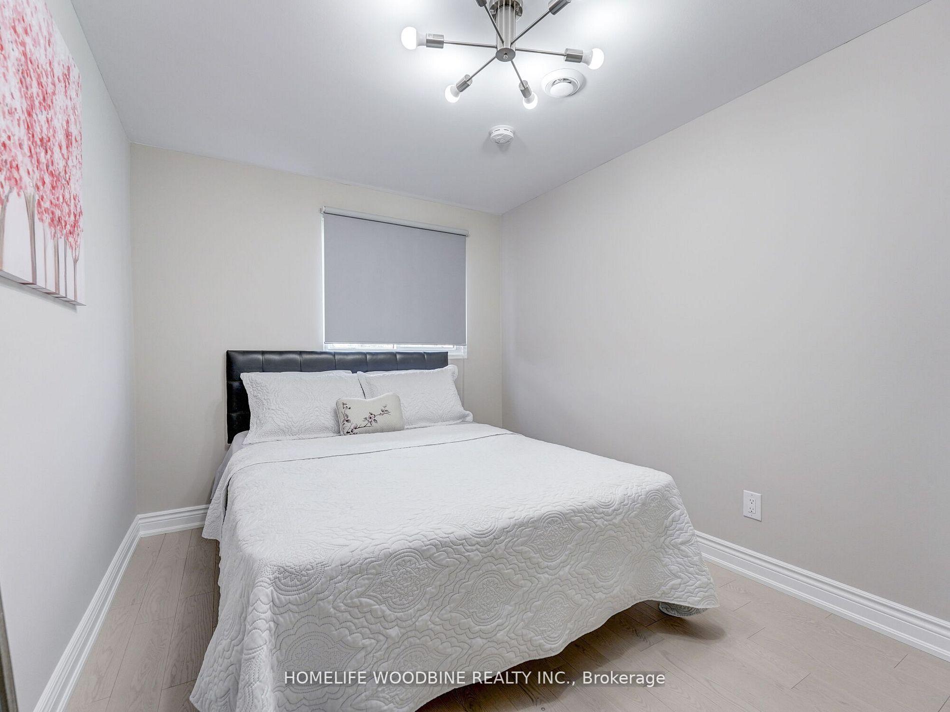 3 Bedrooms Condo at 121 Centennial,  Toronto For sale