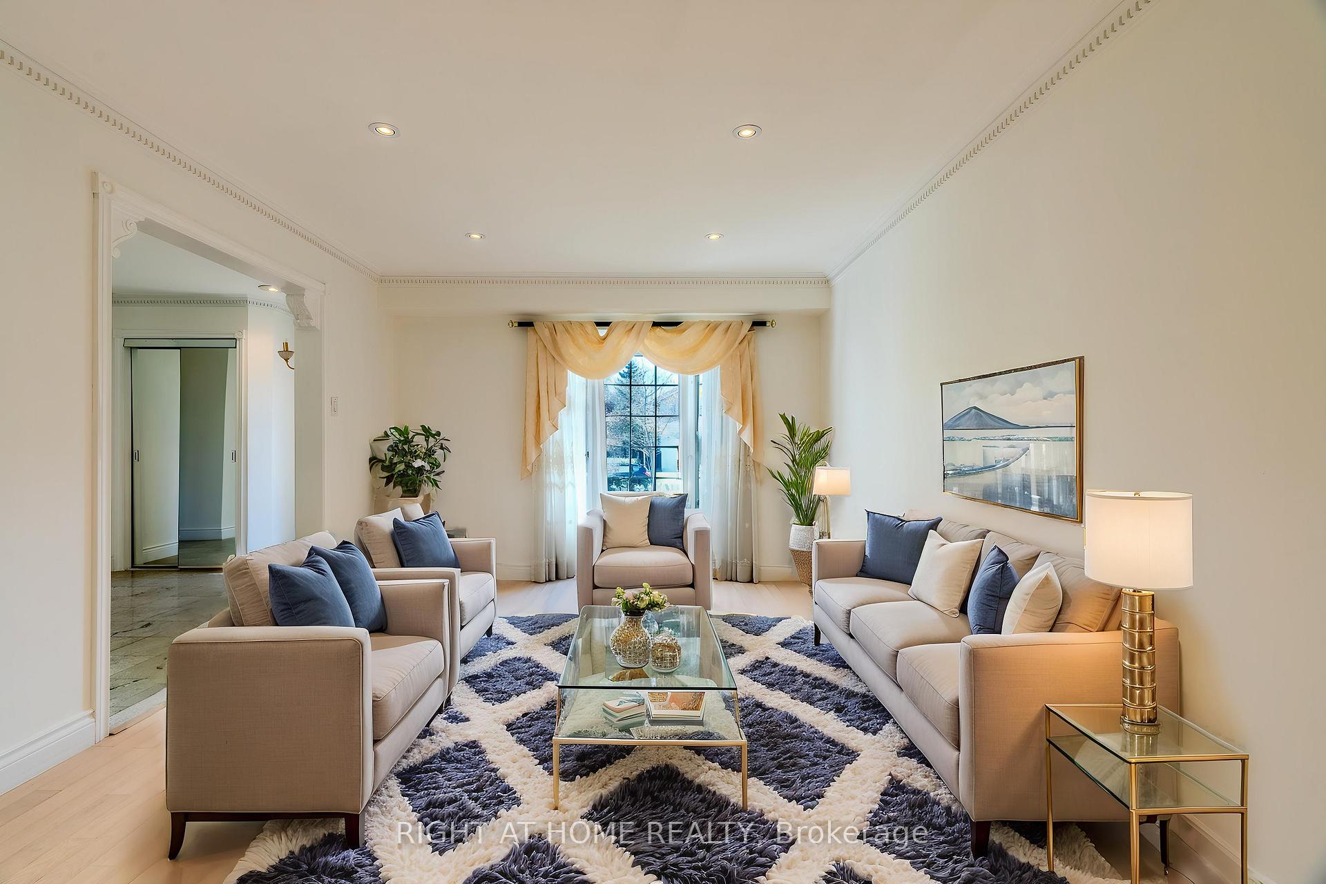 491 Conley Street, Vaughan, ON L4J 6T6
