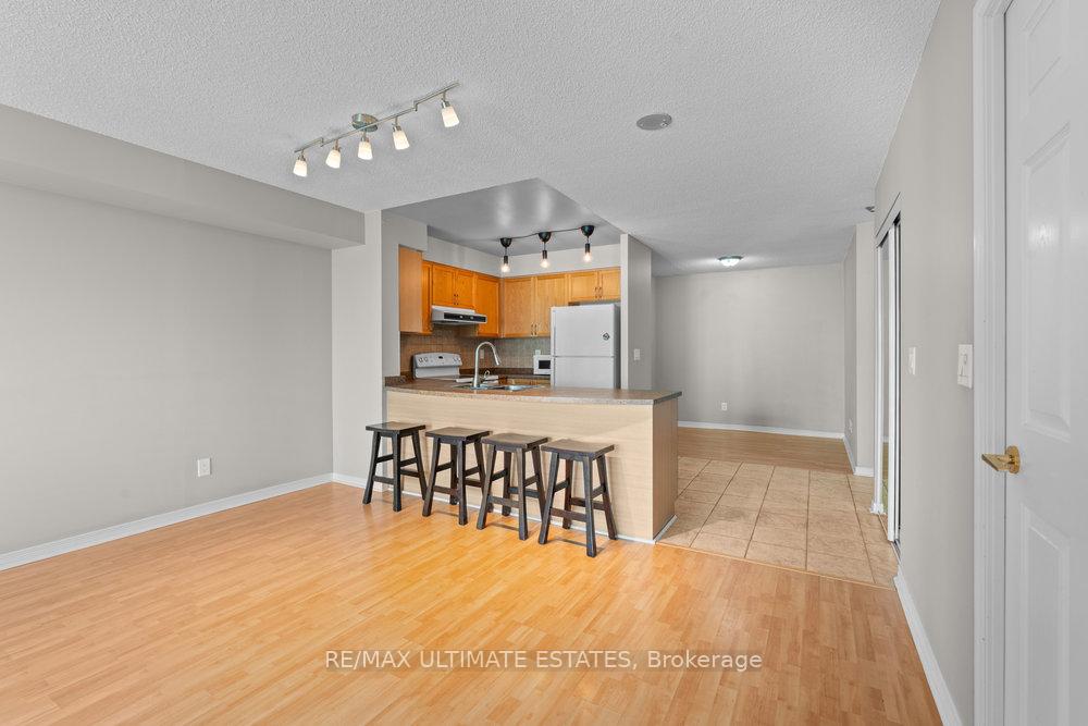 2 Bedrooms Condo at 5500 Yonge, Toronto For sale
