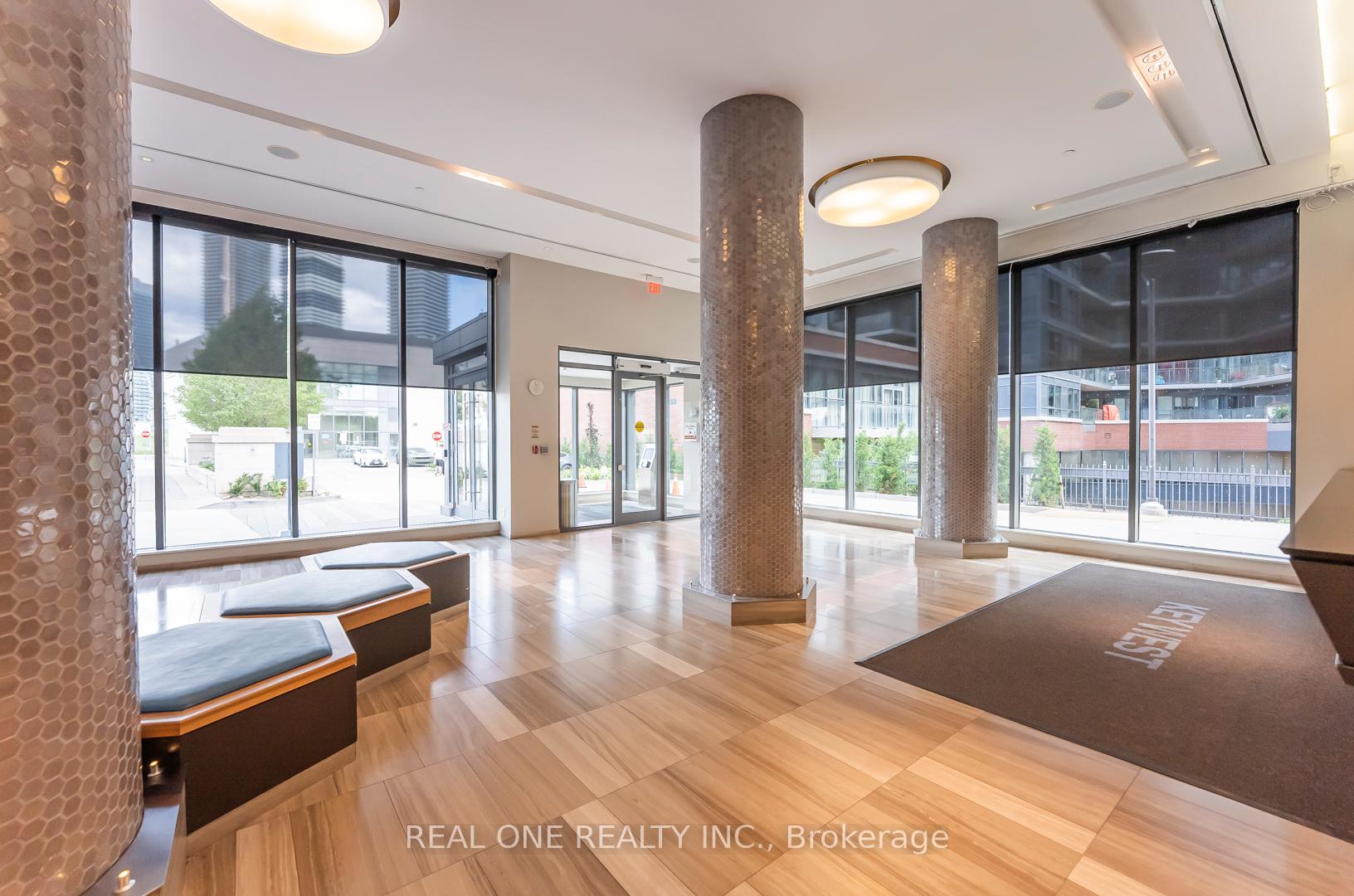 1 Bedroom Condo at 36 Park Lawn, Toronto For sale