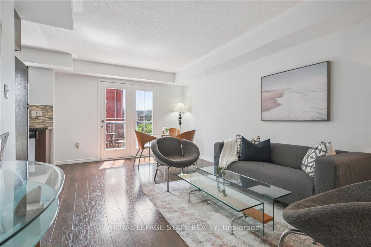 2 Bedrooms Condo at 2450 Post, Oakville For sale