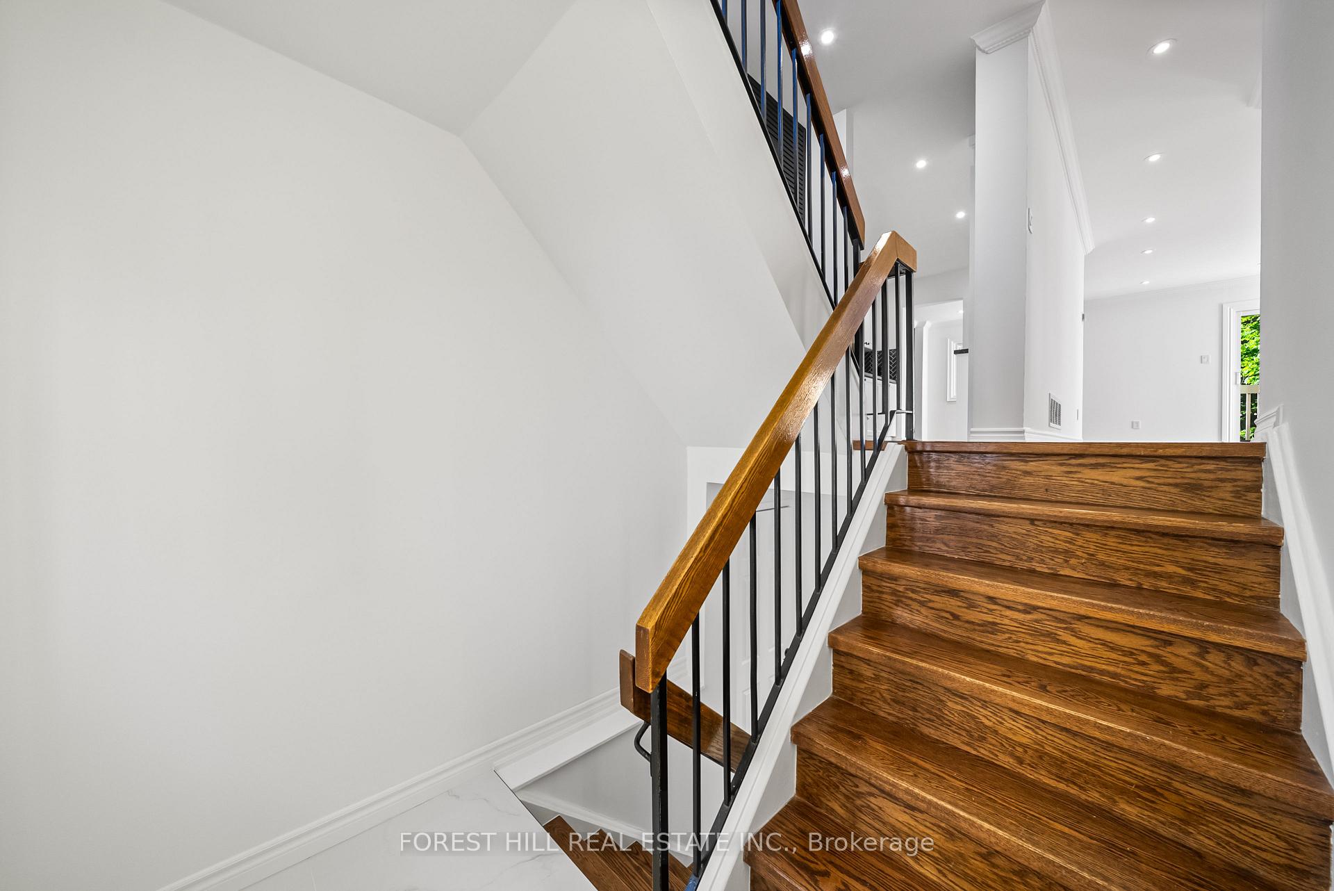 5 Bedrooms Condo at 73 CHERYL SHEP, Toronto For sale