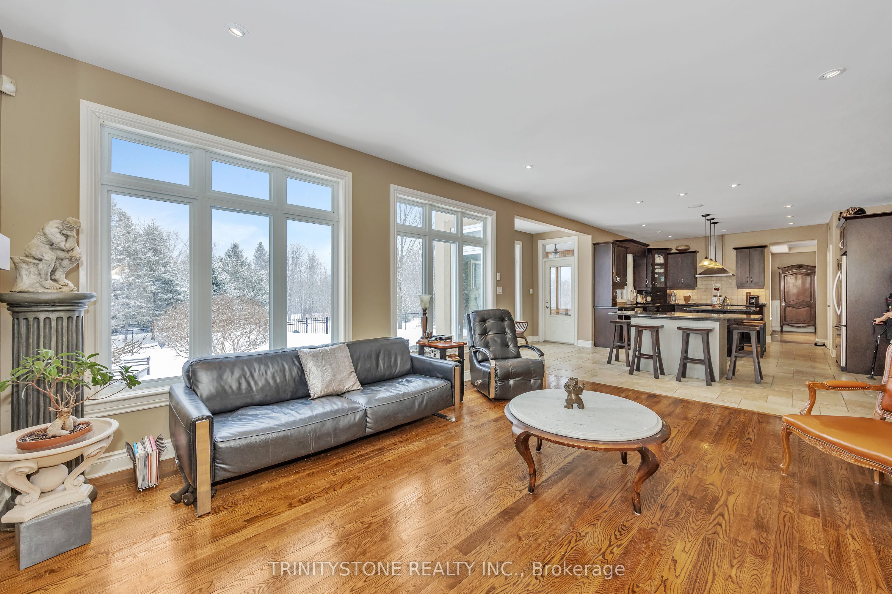 15 Canadian Drive
