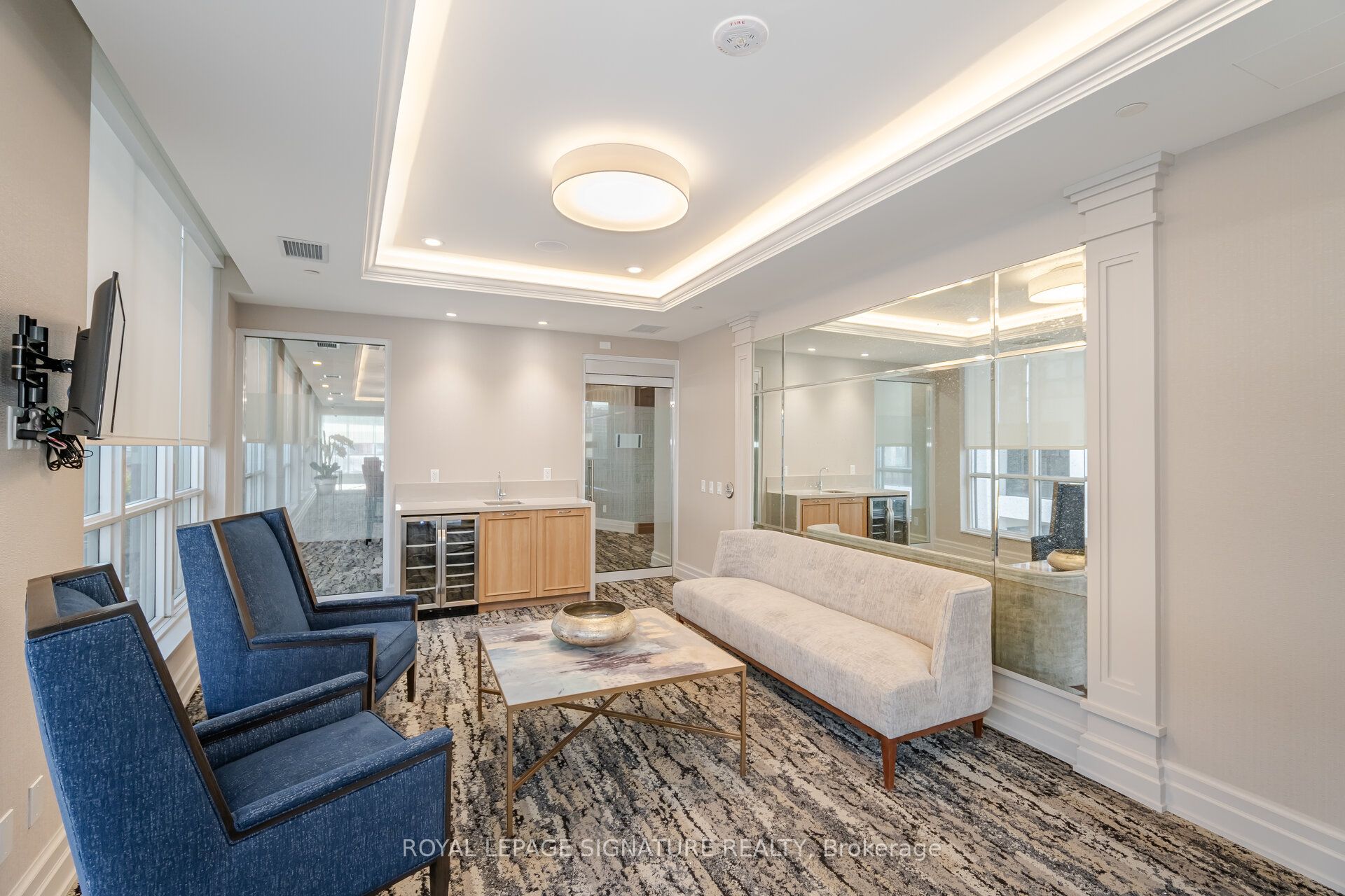 36 Elm Drive, #3007