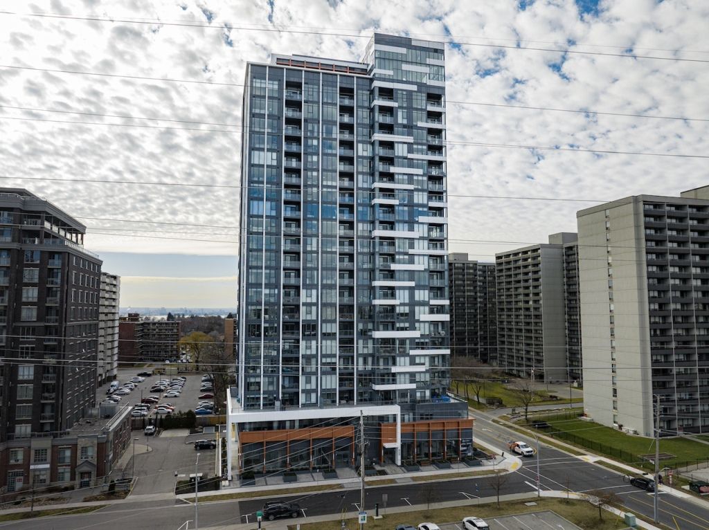 500 Brock Avenue Unit# 204 Burlington Ontario L7S 0A5