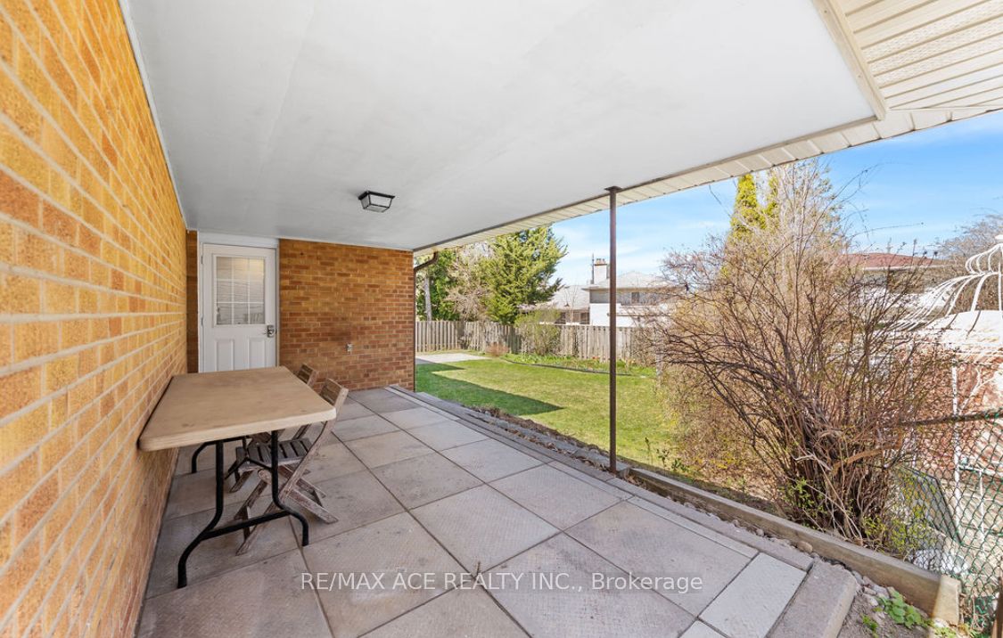 6 Oldborough Circle