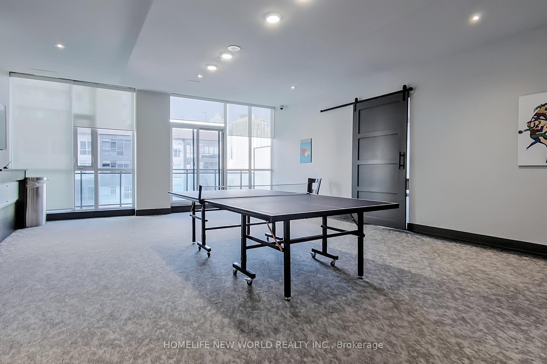2 Bedrooms Condo at 4070 Confederation, Mississauga For sale