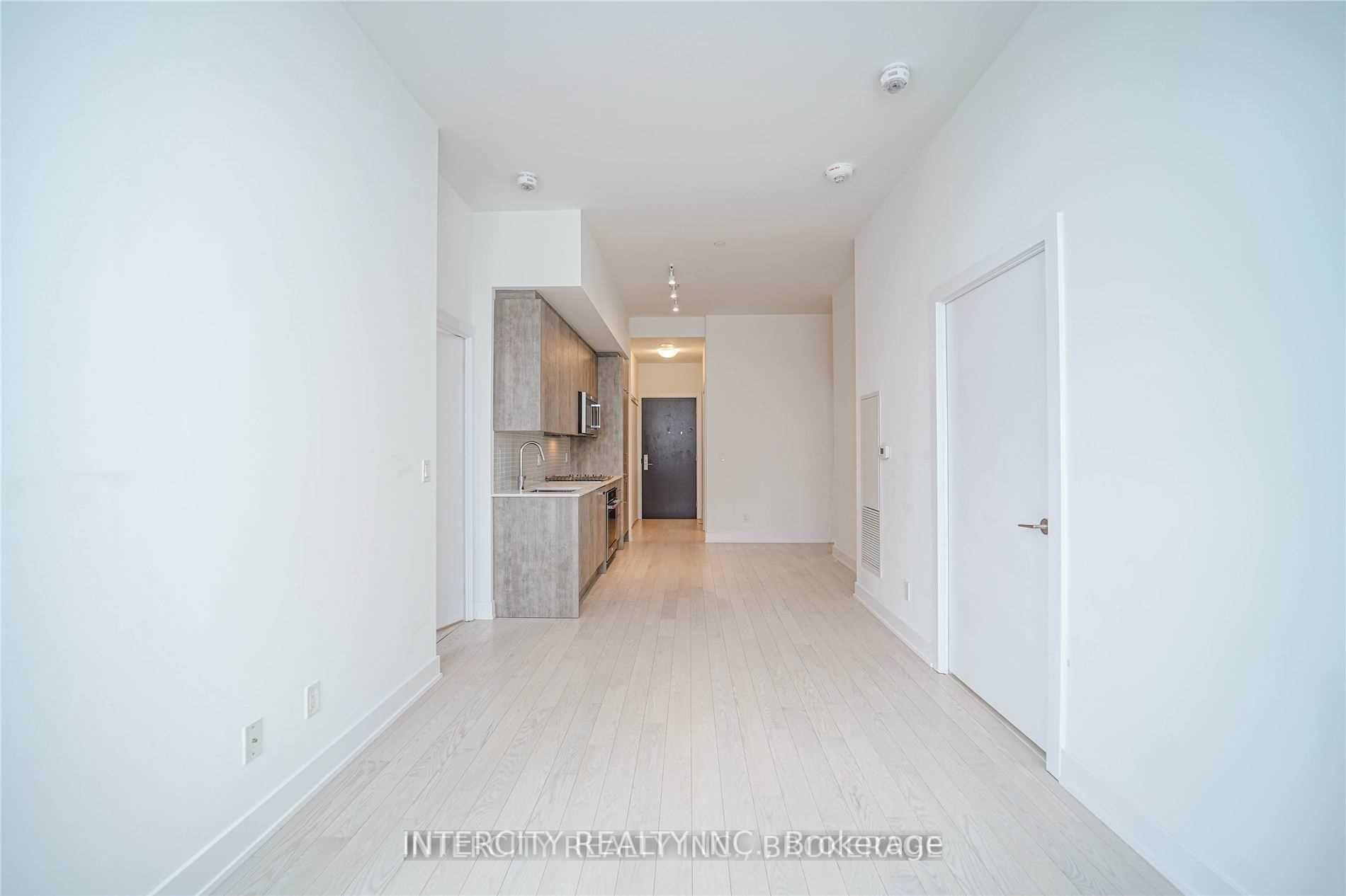 3 Bedrooms Condo at 181 Bedford, Toronto For sale