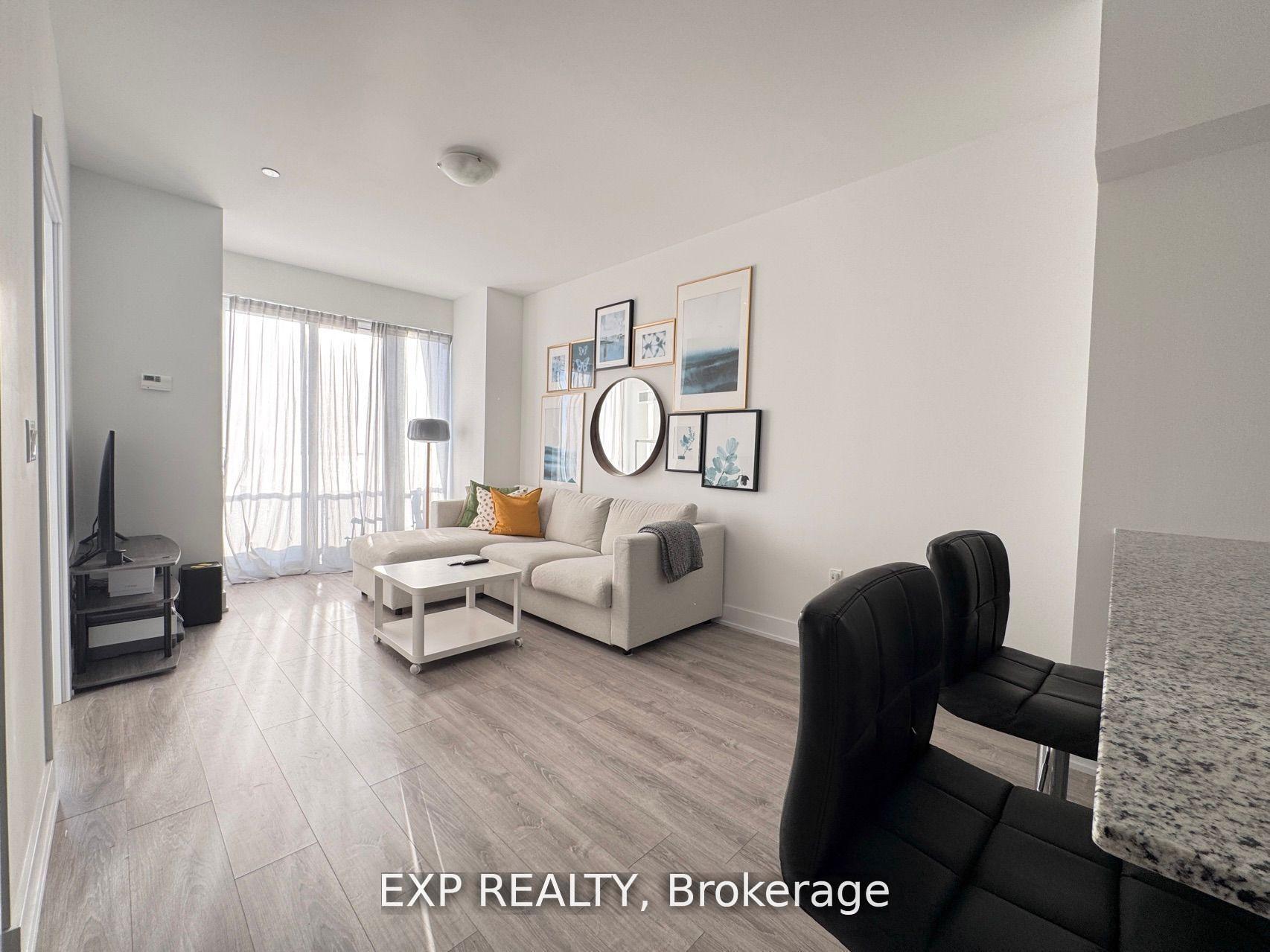 2 Bedrooms Condo at 20 Shore Breeze, Toronto For sale